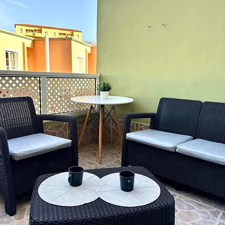 Mi Casa Orlando Fanabe شقة