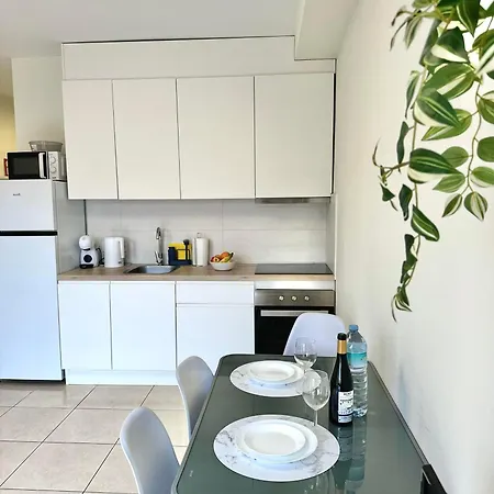 아파트 Mi Casa Orlando Fanabe 아데제